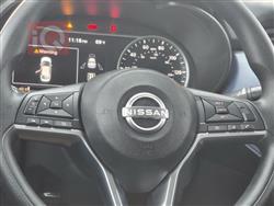 نيسان فيرسا